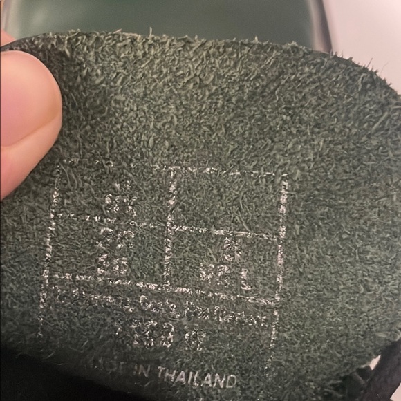 Dr. Martens Green Lace Up Boots for Timeless Style - Picture 8 of 9